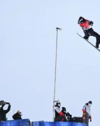 开云登录入口地址-【人物】低空飞行！肖恩·怀特：大魔王优雅老去...