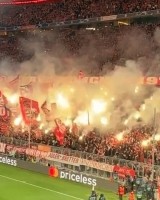 因球迷在多场比赛违规燃放烟火，拜仁被德国足协罚款超过10万欧