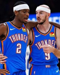 亚历山大：卡鲁索是队中唯一的冠军成员，他发言时大家都认真倾听