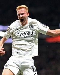 开云电子-罗马诺：法兰克福中场胡戈-拉松拒绝沙特高薪邀约，坚持留在欧洲