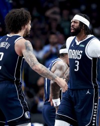 开云电子-侠记：火箭签下卡佩拉&amp;续约亚当斯是因为害怕独行侠