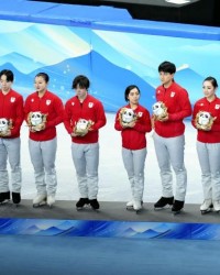 开云官方网站-日奥委会要求落实团体赛颁奖：奖牌到手比颜色重要