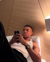 下一战对老东家巴黎！姆巴佩晒世俱杯期间照片，含生活照&amp;训练照