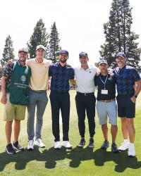 开云登录入口地址-🏌🏾库里晒参加塔霍湖高尔夫名人赛动态：感谢整个周末的爱